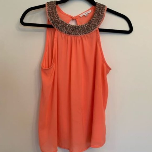 Socialite Tops - LIKE NEW! Socialite High Neck Tank Top